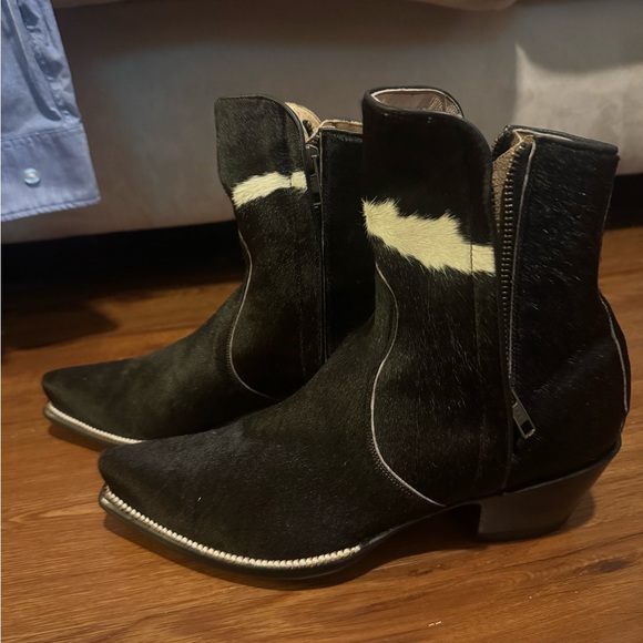 Lucchese Shoes - M. Leddy’s Women’s Authentic Calfhair Cowboy Boots NWT